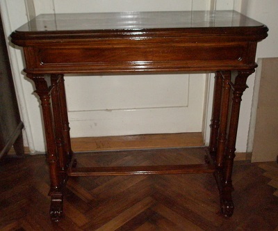 0010-01.jpg